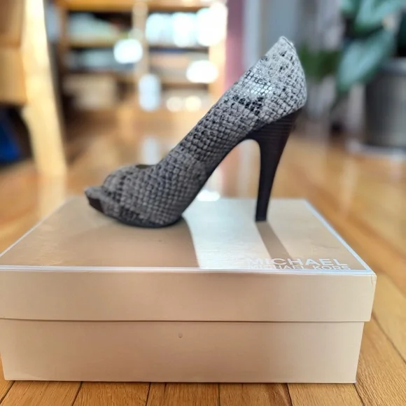 Michael Kors Women's Snakeskin Peep Toe Heels - Black and Gray - Picture 2 of 6